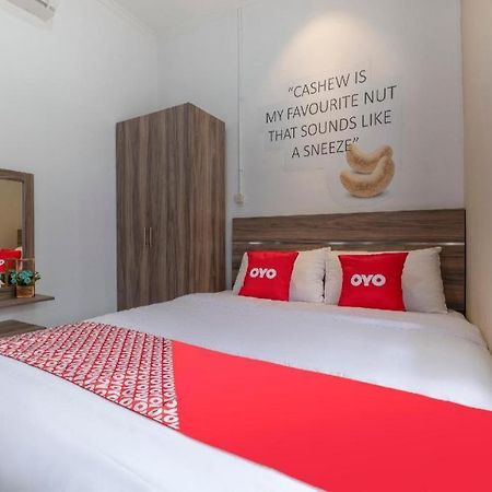 Oyo Life 3246 Walnut Inn G-10 Telukjambe 외부 사진